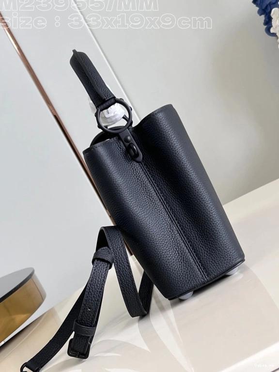 MM-33*19*9CM LOUIS CAPUCINES VUITTON 0825